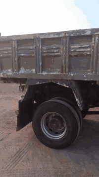 يا الله السلام عليكم سياره للبيع مكان العماره السياره مقفوله كفاله عامه *********** ***********
