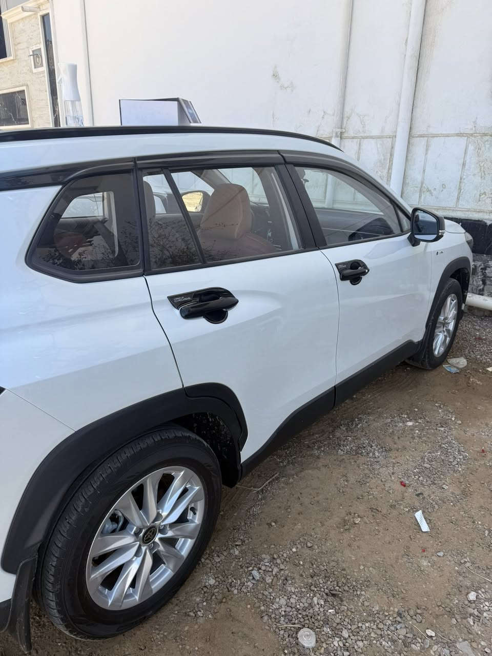 كورلا كروس 2025 مكفولة كفالة عامة ماشية 6000 الف قابلة للزيادة 5 كامرات 360 درجة بية اهواي اضافات اكثر من 10 ورقات حساسات امامي خلفي السعر 155 ورقة التصال ***********
