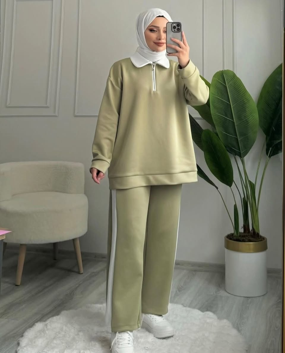 شلعة كاملة بضاعة صيفية وشتوية
اكثر من 350 قطعة
البضاعة كلها تركيا 
للاستفسار خاص او واتساب ***********
