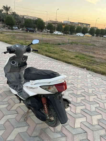 السلام عليكم ، دراجه سكنس ياباني فحل الدراجه حيل نضيفه شوفة عينكم الضرر بسيط جدا بلكفر فقط مامأثر عله اي شي نهائياً سعرها بلاش 600 الف فقط عليها يدات بريك وعضمه سكليتر تزويد اجني بيها من اليابان اصليات الدراجه يابانيه ومعروفه قوة السكنس وثبتت جدارتها بلشارع اي استفسار *********** وبخدمتكم 🫡
