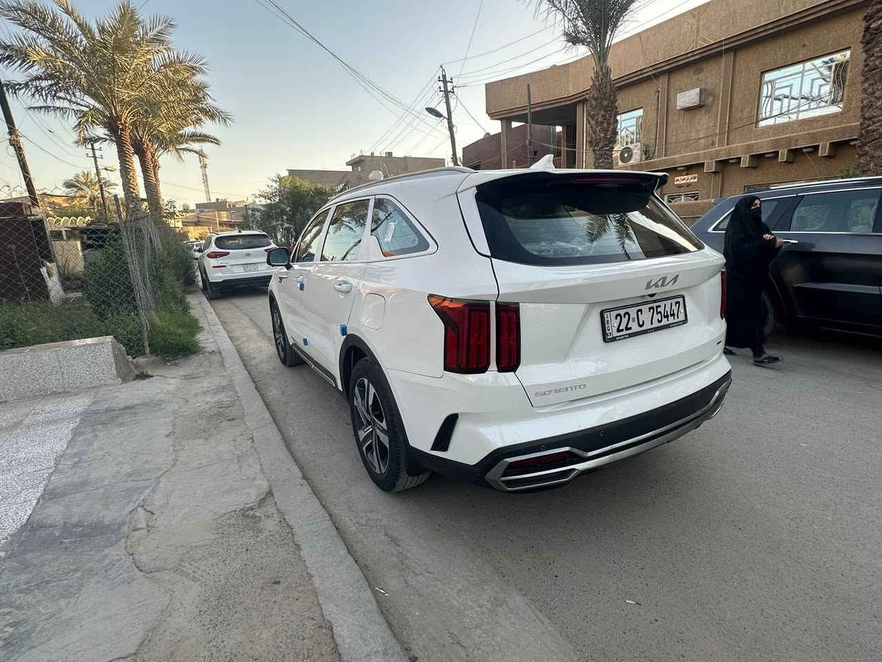 السلام عليكم
رمضان كريم عليكم 💐
حبايب للبيع فقط  بدون احراج ما ارواس رجاءا❤️
كيا سورنتوا 2022 خليجية 
تحويل شرط...
مكينة 6 سلندر 
رادار امامي وخلفي  
كشنات كهرباء 
تدفئة بلكشنات
تبريد كشنات 
شاشة بلطول متصل ووابل كار بلاي 
ماوس وظعيات قيادة
حساسات امامي خلفي 
كاميرات 360 
حتا من فوك تصور 
هاند بريك كهربائي
شاحن لاسلكي 
مخارج تايب سي 
اشاير بلمري 
مرايا شفط
شفتات ستيرن 
تشغيل عن بعد 
جنطة كهرباء
السيارة جاهزة وجديدة 
مكاني بغداد الرصافة 
وسعر 265
 باقي التفاصيل اتصل 
***********

بيه طخة بلجاملغ الخلفي مصلح ومصبوغ وتبديل الجنطة وطخة مكحلة بكارت بلبنيد فقط..
