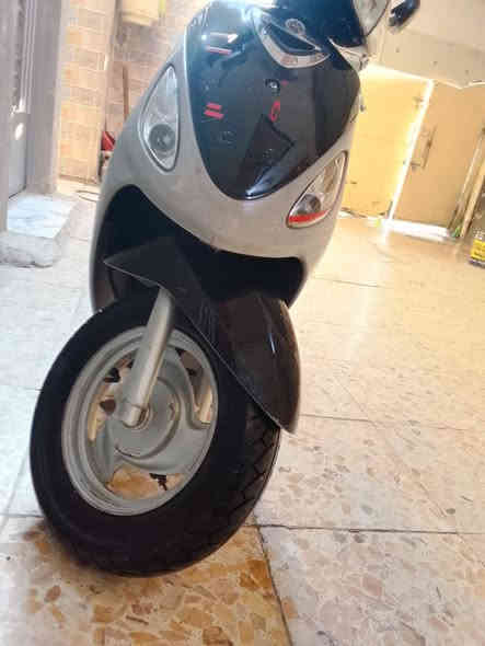 السلام عليكم دراجة ماكس منغولي للبيع دراجه بلادية كلها كلشي شغال كهربائيات سلف هندر قفل جوزة ستيرن كاملة ما ناقصها اي شي كفالة  اوراق محرك بلادي اي نقص مابيها الدراجة ربع متذب عليهاا شغل واطلع السعر 625 مكاني بغداد/النهروان للاتصال ***********
