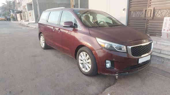 جمعة مباركة للجميع 🌿✨
للبيع كيا سيدونا 2016 – وارد أمريكا | EX
سيارة عائلية راقية ومريحة، وبسعر مناسب جداً!

🔹 حالة السيارة:
 • الضربة بأمريكا كانت جاملغ وحافة البنيد فقط، بدون أضرار داخلية.
 • داخل العراق بيها طخطخات بسيطة وكلها ممصلحه .
 • تحتاج بوليش للقماره  والبنيد حتى ترجع تلمع مثل الجديدة.

🔹 المواصفات المميزة:
 • شاشة بلّاد
 • تحكم ستيرن
 • مقاعد جلد
 • تدفئة كشنات
 • شكل أنيق ومساحة داخلية واسعة

🔹 تفاصيل إضافية:
 • السيارة نظيفة وجاهزة
 • كير ✔️ مكينة ✔️ تبريد ✔️ صدر ✔️ كله جديد
 • ملاحظة: بيها تنقيص مي بسيط

💰 السعر: 160 ورقه وبيها مجال للمشتري الجاد
📍 الموقع: بغداد – حي الجهاد
📞 للاستفسار: ***********

سيارة مناسبة للعائلة وللمستخدم اليومي
