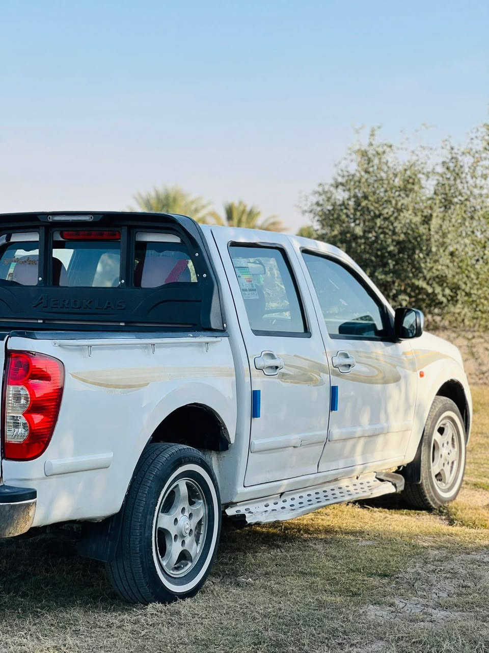 بيكم كريت ويل للبيع موديل 12 رقم واسط محرك كير إكسن كله جديد كهربائيات كلها شغاله تدفئه شغاله سياره مكفولة من الضربه والتبديل وسنويه مجدده لل27 مشروع وطني سياره جديده وحلوه لاتصال على
***********اثير 
***********اسيا 
***********كورك 
مكان السياره بابل الشوملي 
سياره ملاحضه حلوه
السعر مناسب جدا 58 وبيه مجال
