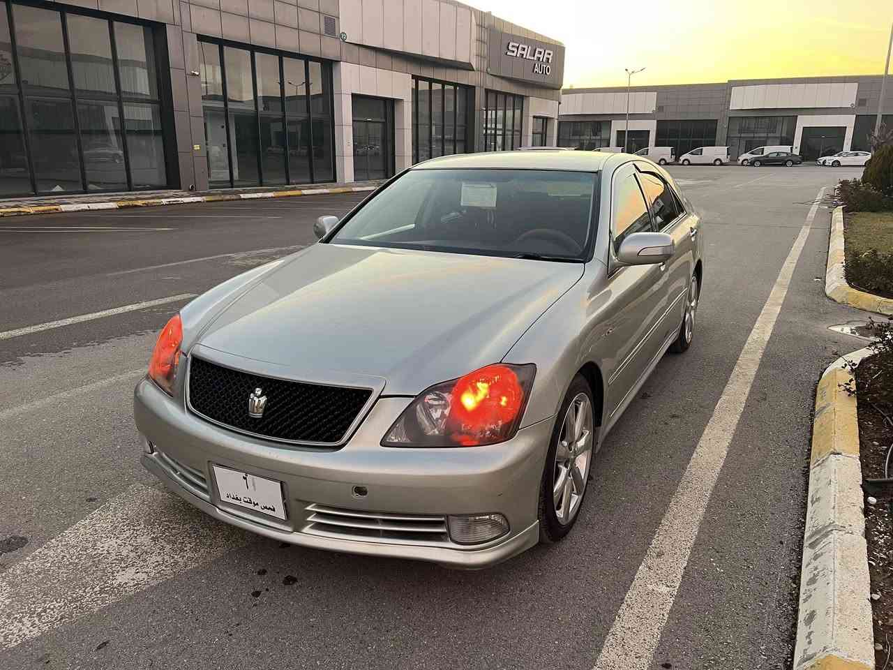 شاهینەی موس 
مۆدیل 2005
مەکینە 182
3دوگمە 
ئاوینە ئیشارەت
تەبرید ساردو گەرم ئیشەکا
دەعمو لیدراوی نیە
گیرو مەکینە بەشەرت
چوارتایەو ویلی لۆکی لەسەرە 
سعری کۆتای 57 گەلایە
***********
