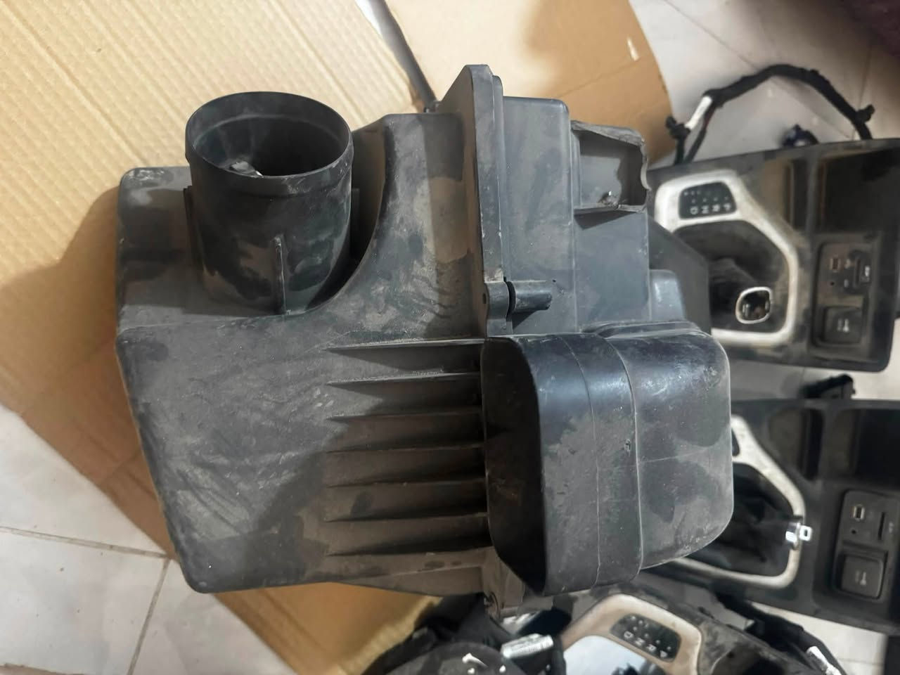 يتوفر قطع غيار جيب بزون جميع الموديلات
للاستفسار مراسلة الصفحة  ‭***********‬ واتساب 
يتوفر توصيل لجميع انحاء العراق
