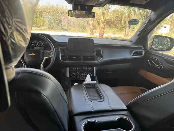 السلام عليكم تاهو للبيع فقط السعر377 موديل 2023 رقم اربيل ماشيه 41 سياره جديده وارد امريكي حادث جاملغ خلفي وبابين صبغ 3 قطع بدون داخل عنوان السياره واسط الزبيديه ***********
