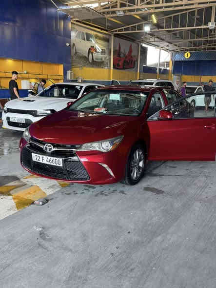 السلام عليكم 
الحلوه للبيع 
كامري وارد امريكا موديل 2017 xse فول عده الفتحه 
المواصفات 
كشنات ثنين اماميات كهرباء وليس واحد 
تدفئه كشنات 
تحكمات ستيرن 
شفتات كير اوتو وسبورت 
شاحن  موبايل واير ليس 
منفذ usb+ مانع انزلاق 
تبريد امامي وخلفي سياره هواي بيها مواصفات فول للاخير عده الفتحه سياره مال بيت نظيفه 
عداد الممشى(77) ميل فقط
السياره مناقصها برغي واي كلوب بالدشبول ممشتغل 

السياره بيها تنقيص بسيط وكل الكامري في هذه الفئنه بي تنقيص 

السياره مابيها اي ضرر (كلين) فقط بارد بالباب عكس السايق على كد4اصابع فقط
السعر 182 وبيها مجال حك اي شي نقص يطلع بيها  

للاستفسار رقم الهاتف ***********
يرهم مراوس بسيارات احدث واذا اكو k5 بعد افضل
