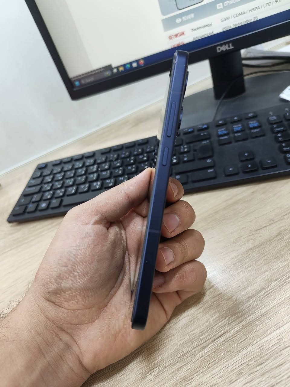 سلام عليكم
للبيع اوبو رينو 13 
الشاشة: 6.59  - 120 هرتز - AMOLED
الذاكرة: 512/12
الكاميرا:50 + 8 + 2 
المعالج:Mediatek Dimensity 8350
البطارية:5600 - 80 واط
بدون ملحقات 
نظافة الجهاز 98%
مكفول من اي خلل 
سعره 410 وبي مجال 
مكاني نجف توصيل متوفر 
***********
