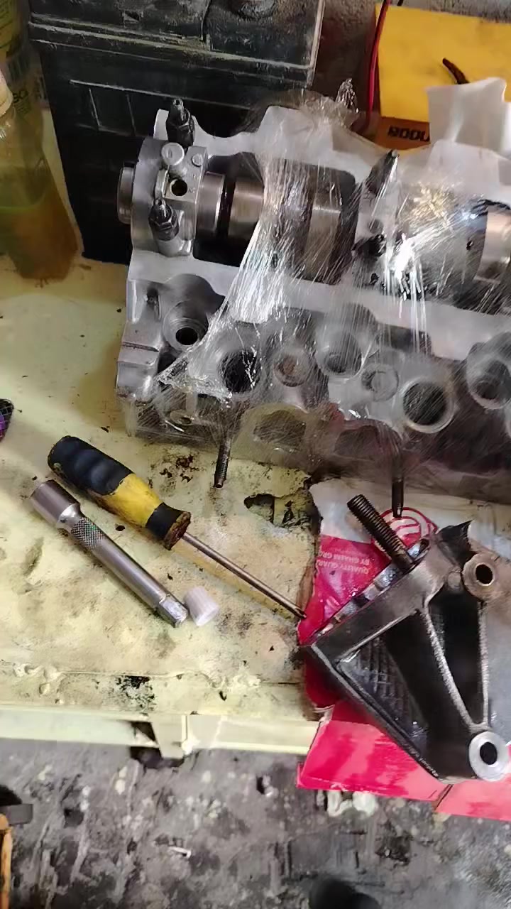 ***********
فيتر/حداد /كهربائي

البصره شارع القائد بين سيد وبين موسى الكاضم
