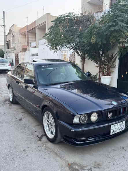 مؤديل ١٩٩١(٥٢٥)گرعادية جةمپيكي خةفيفي پشتي هةية ناو خورفةي زؤر خاوينة ٨٠٠$ خةرامةي لةسةرة سةنةوي ٢٠٢٠ بةسةر جووة براكيتي بن راديتةي گؤراية هةموو قةلبي بةشةرتة دةعامي لؤ دعامي بةشةرتة (***********) أربيل
