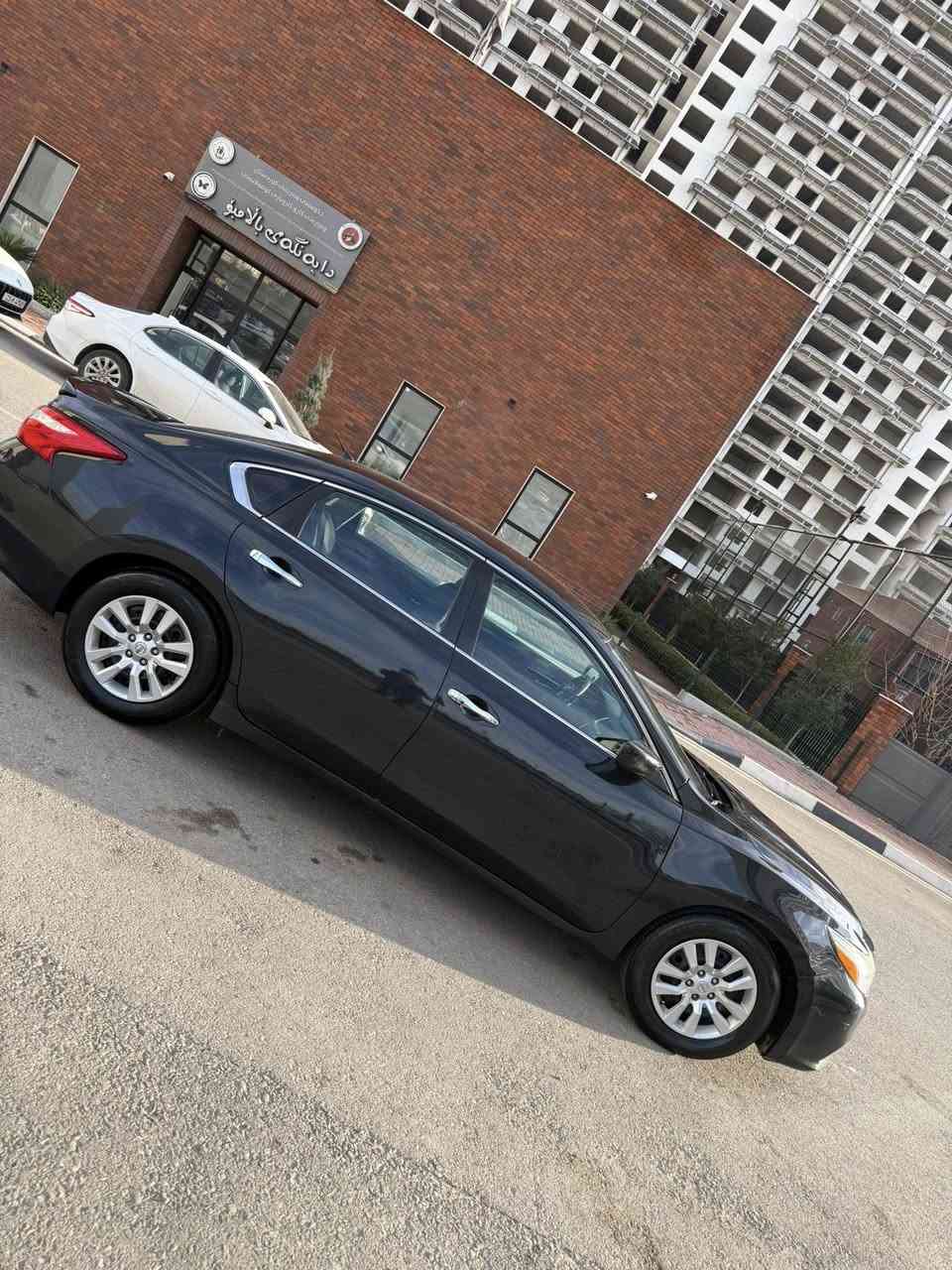 مؤديل  ٢٠١٧
سه نه وي ٢٠٢٩
٦٠ميل رؤشتوا 
ئه رباك به شه رت نه ته قيوا 
جوار تايه تازه يه 
يه ك جاملخ بوياخ 
ره سمي ده عمم دا ناوا 
مكينه كير به شه رت نكرا وا
سعر١١٦
***********
شون سليماني
