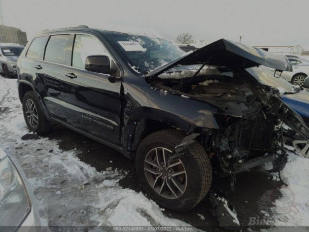 Jeep grand Cherokee north 2020 black 3600 4x4 drive السعر 225 ورقة موقع تقاطع درويش رقم صاحب سيارة ***********
