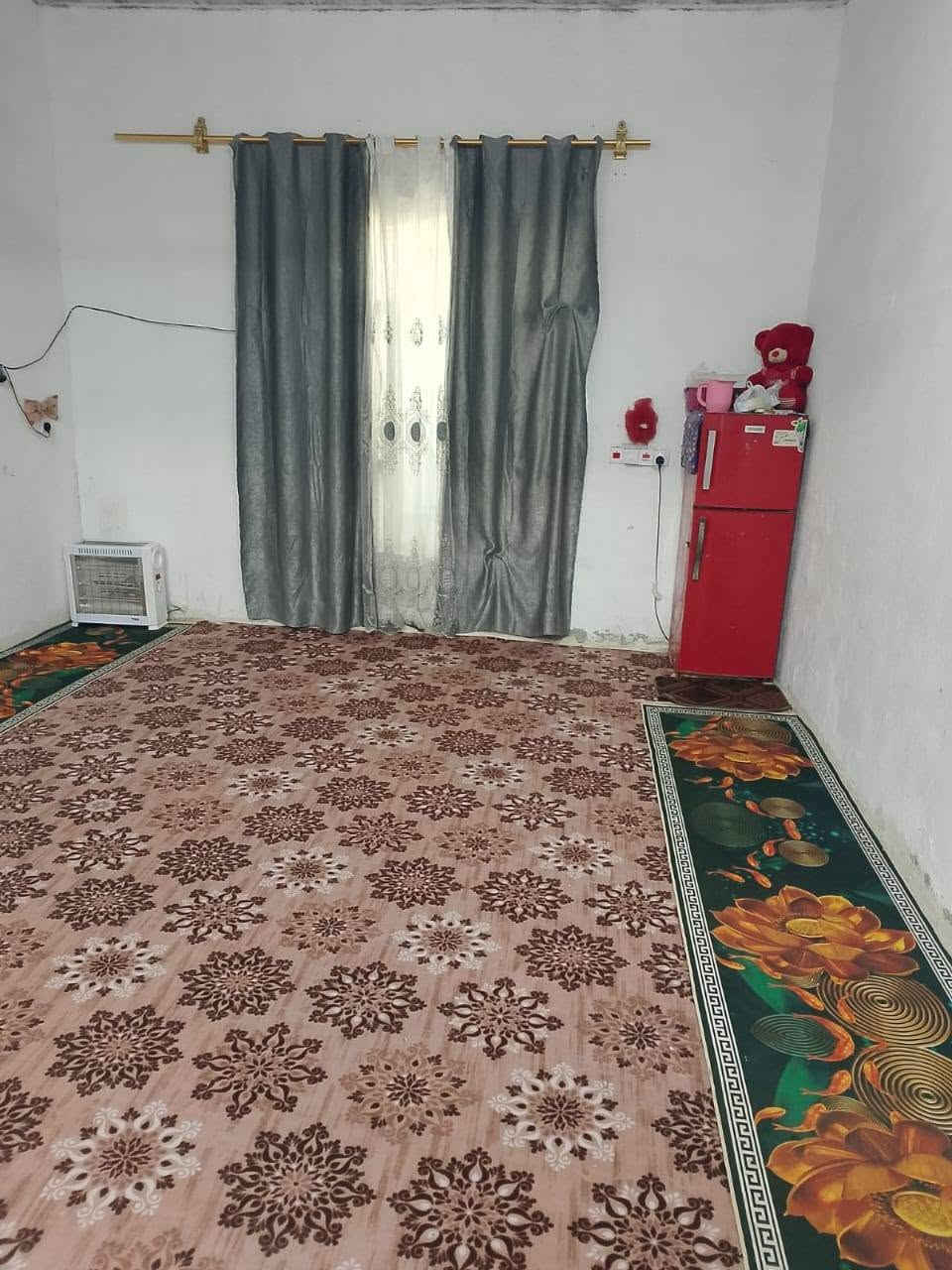 بيت طابو زراعي قانون 25 مساحة 260 م حي زليزل كاع أحمد محيي قرب سيد عبد الجمراوي بناء بلوك الاساس صب سقف عكاده يحتوي على 2 غرف نوم + استقبال + صاله + مطبخ صحيات داخليه + خارجيه  للأستفسار اكثر اتصل على الارقام التالية  *********** أو ***********
