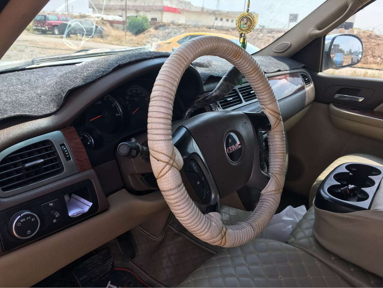 يوگن طويله2008 اصل ابيض خليجي دواخل عسلي رقم بصره السياره طبله السياره مكفوله من كلشي *********** ديوانية, القادسية
