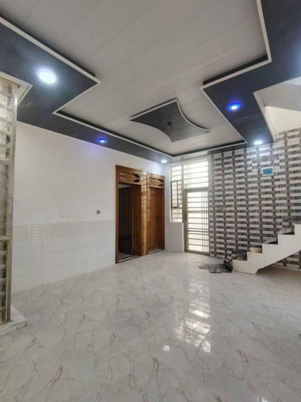 بيتك لازم يكون مميز ( بيت احلامك ) فـ لازم تنطي بيد شركة هندسية صح ✅ و ويانا لا تنتظر تجمع المبلغ كامل حتى تبني بيت أحلامك ⁉️ لان موفريلك البناء بالاقساط تكدر تدفع نص  من المبلغ والمتبقي على مدار 3 سنين🤩خلي أحلامك تصير حقيقة من اليوم!
و بشركتنا نهتم بأدق التفاصيل الهندسية حتى يطلع بيتك او مشروعك باجمل صوره ↗️

ونبلش وياك من مرحلة التخطيط والتصميم الى مرحلة التنفيذ ونسلمك بيت جاهز وبتكاليف مدروسة ✅ وتكون مطلع على كلشي.

تواصل معنا واحنه بخدمتك : - 

 

#تفاصيل_معمارية #فن_البناء #هرم_التميز بيوت مجمعات سكنيه 

متر درجه اولى 700  

درجه ثانيه متر 650 

درجه ثالثه متر 600

درجه رابعه متر 550 

درجه خامسه متر 500 

درجه ساته متر 450

مجمعات سكنيه اشتغل

***********
