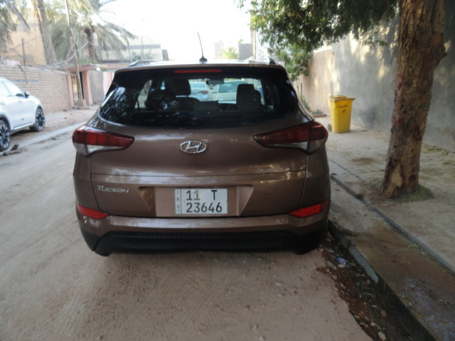 السلام عليكم

هيونداي توكسان 2017 للبيع

رقمهه بغداد الجديد

ثلاثانضمه اقتصادي و عادي و رياضي

محرك 2000gdi اني ادير بانزين عادي بدون ادفانس

كير مكينه مكفولات 

منضومه تبريد جديده

كرسي الساءق كهرباء وشاشه وكامره وحساسات خلفيه

الحادث موضح بلصور ولبيع شرط الفحص

السعر 140ورقه وبيهه مجال بسيط 

للاستفسار ***********

خاص مامتواجد
