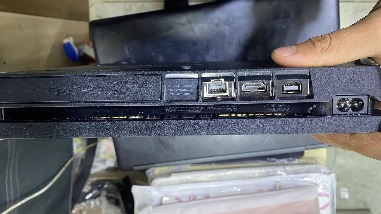 بلي فور سلم مهكر 
بداخله لعبتين بيس ٢٠٢٦ 
وgta 5
دبل جوستك وكيبل اجدي وكارتون الجهاز
الجهاز لوك ستيكر ما مفتوح جداً نضيف 
سعره ٢٥٠ الف
مكتب dr.phone 
شارع خجو قرب اسواق كاضم
***********
