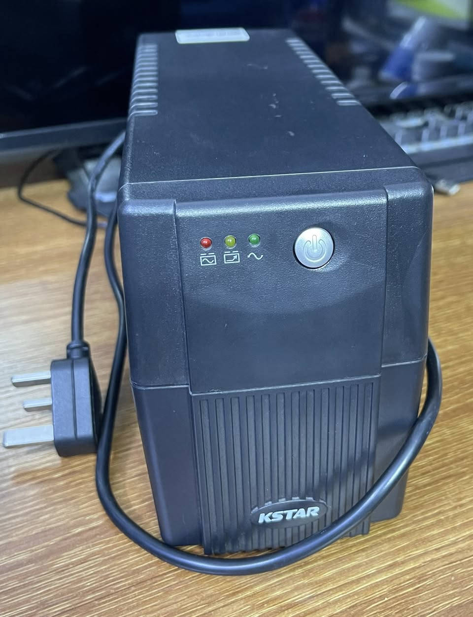 بلايستيشن 4 سلم اون لاين ما مفتوح ولا مصلح نظافة عالية 

وياه 2 يدات تجاري

و 5 لعبات
1- gta5
2- god of war ragnarok
3- minecract
4-fifa 21
5-uncharted 4
و يو بي اس 850

وقاعدة شحن يدات

للتواصل ***********

السعر 250 مكاني بغداد مدينة الصدر
