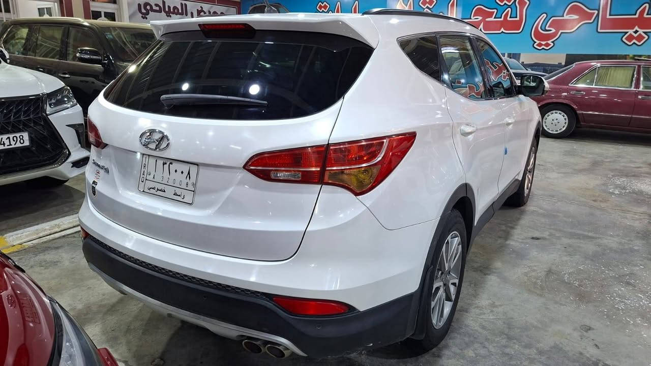 سنتافي خليجي مديل 2013
محرك ٢٤٠٠ دوش 
٧ راكب  
ماشيه ٥٩ كم حقيقي 
رقم واسط تحويل مباشر 
سياره جديده بمعنى الكلمه مشيه حقيقي 
سونار داخل المنشور  
مكاني واسط مركز مدينه
السعر ١٥٨ وبيه مجال 
اتصال أو واتساب ***********
