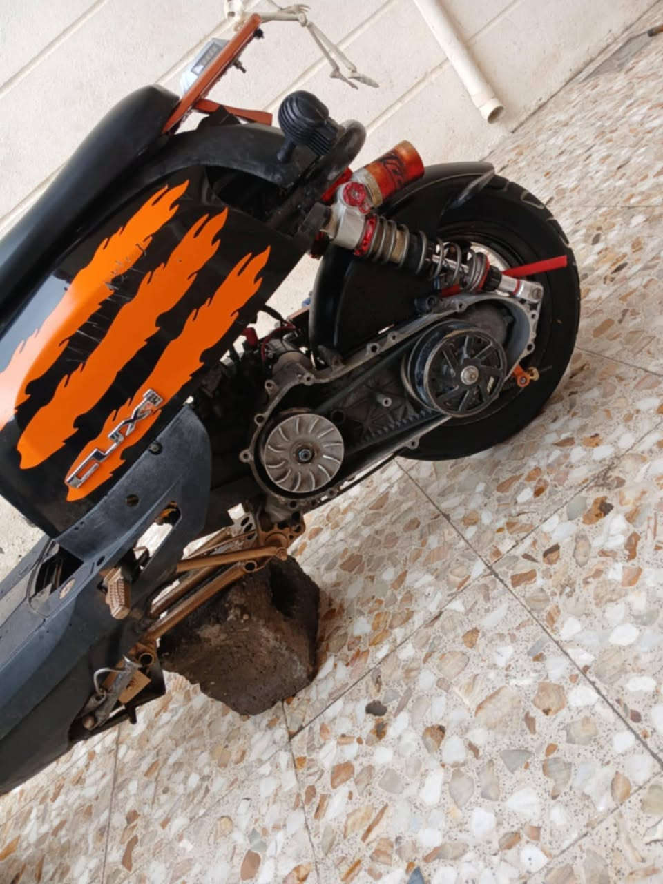 السلام عليكم للبيع او مراوس دراجة بوليسي فول تزويد مال جنى السعر ٨٥٠ وبيه مجال بغداد العبيدي هاتف *********** ابو احمد
