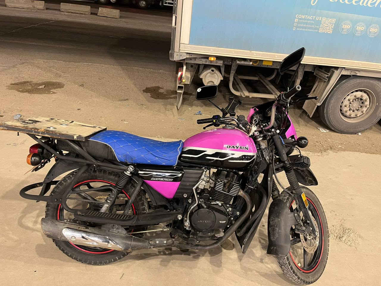 سلام وعليكم دراجه  دايوان جبلي  مديل 23 محرك 200ما مفتوح دراجه مرقمه بغداد رقم ولوحات نكليزي بسمي كهربائيات كله شغاله الدراجه خير من الله تأخذه ربع ما ذب عليه العنوان بغداد الشعب  السعر مليونين و١٠٠ وبيه مجال 
الاستفسار ***********
