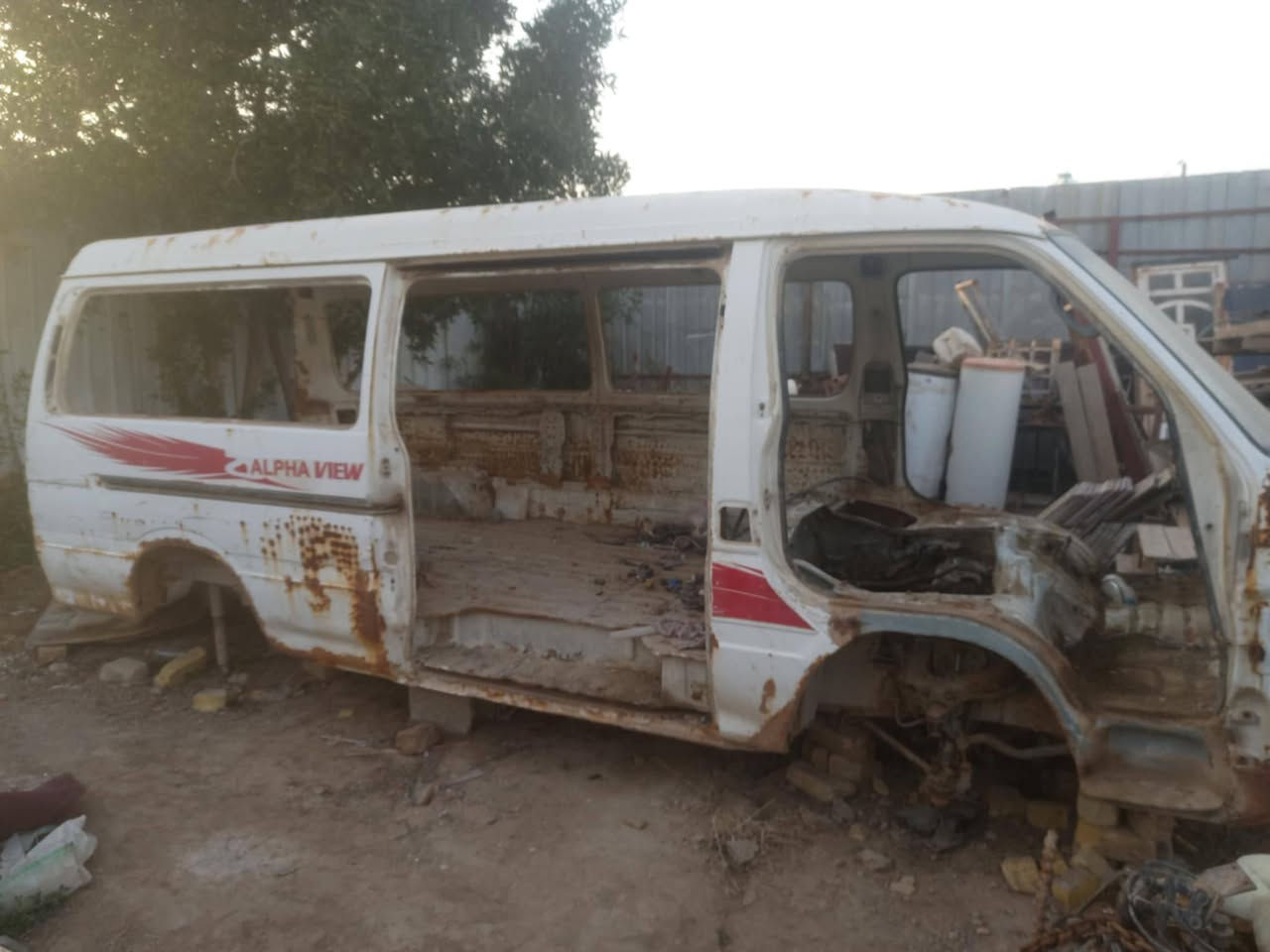 السلام عليكم عندي غراض تفصيخ مال فتون   يحب يتصل ممتواجد على نت  ***********
