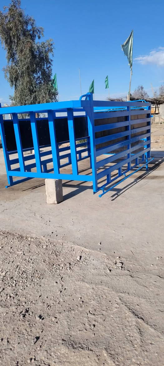 سلام عليكم محجر للبيع مكان ديوانيه
***********
