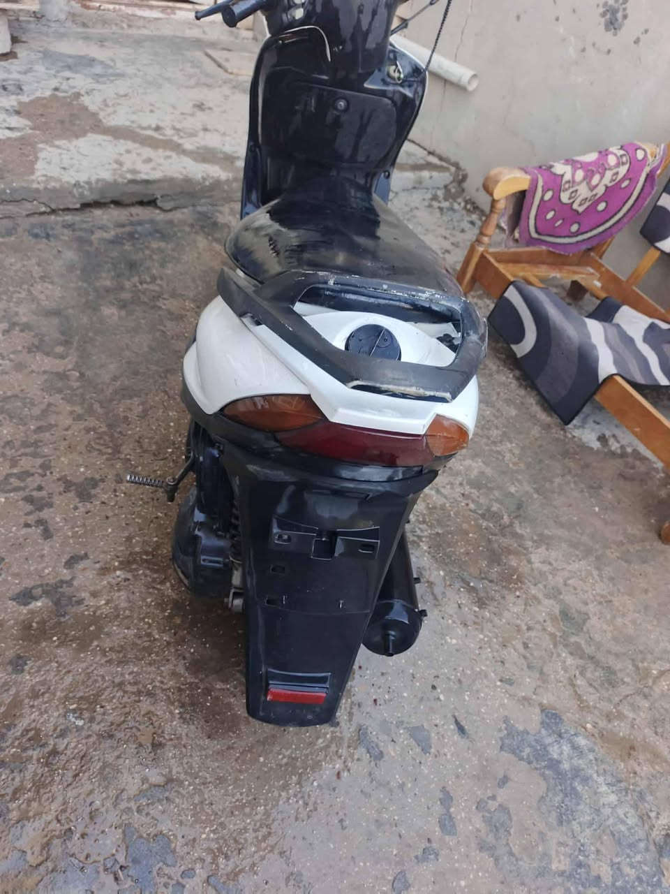 سلام وعليكم ماكس ثعلب للبيع زوج تايرات جدد لايت عالي ناصي اشاير يمنه يسره دبل اشاره شغاله من الطول للطول نقص بس باتري مرات يشتغل مرات لا المكان بغداد محموديه *********** الرقم بي واتساب متواجد فيس@
