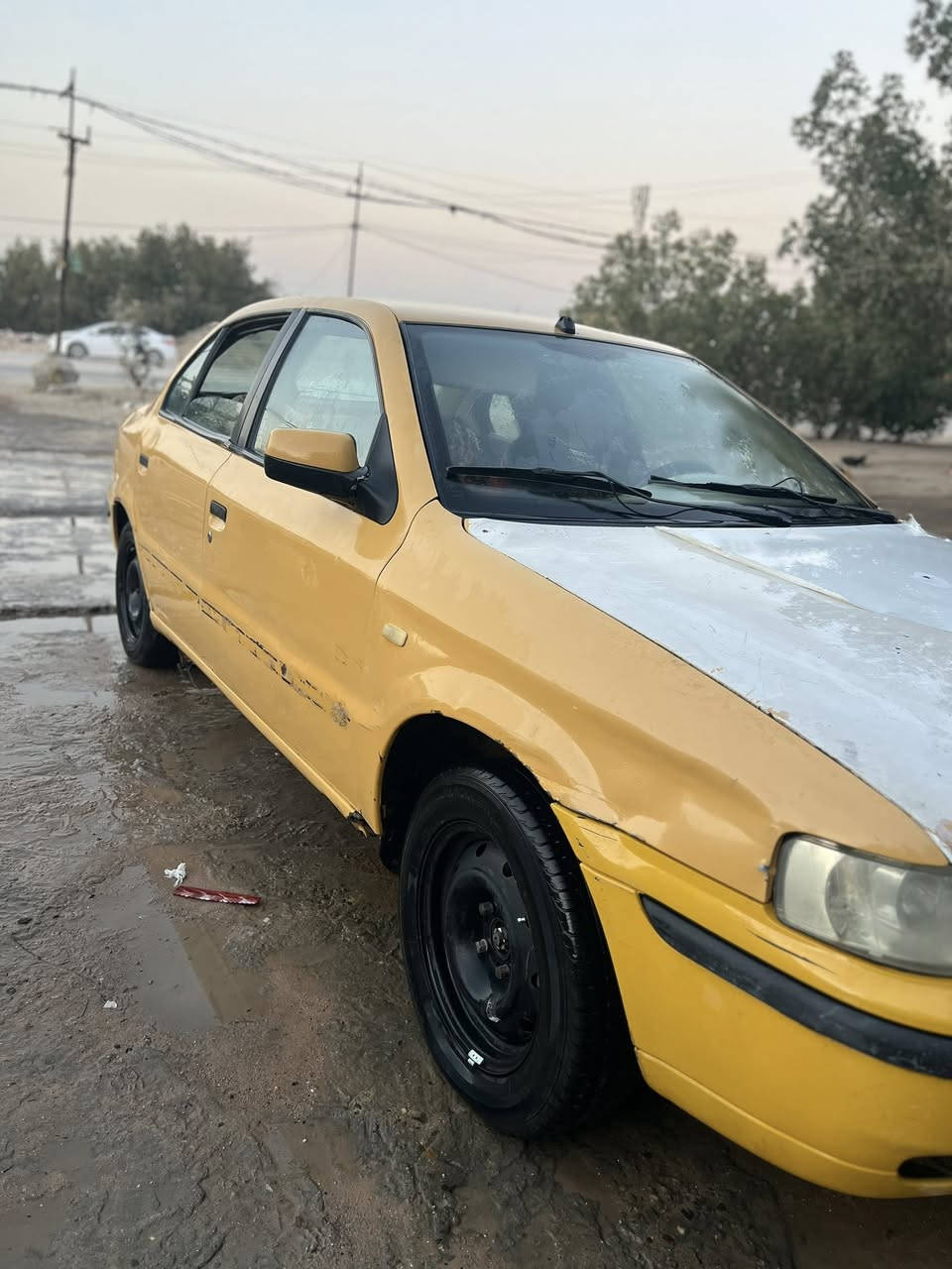 سمند للبيع 
السياره مابيه ضربه ولا تبديل بس دعاميه امامي مكينة كايمه مكاني نجف السياره بأسمي ابيع سويج 18 وبيه مجال تجي تشوف ودلل ***********
