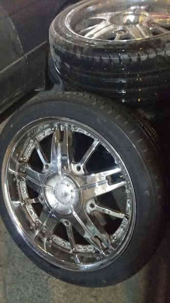 ويل 22 ستيل جوكر 6 براغي مع تخم تاير جديد 275/40/22 لوك 100%100 مكاني بغداد الدوره ***********
