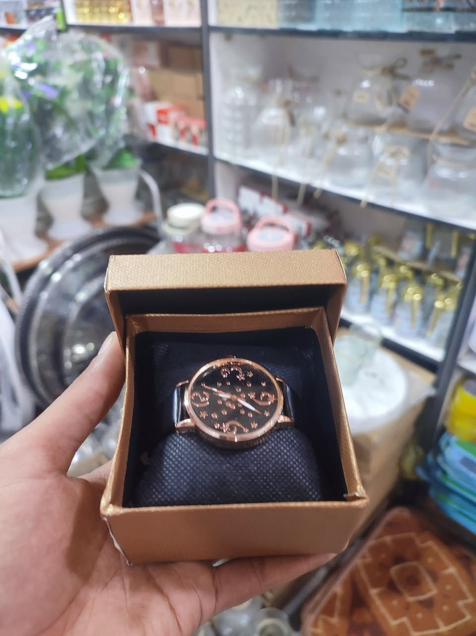 توفر طقم ساعه نسائي انواع مختلفه كميه خير من الله .
بسعر بس 4000.

الهم صلي على محمد وال محمد 

العنوان الديوانيه الخصيمة شارع بانزيخانة الاسكان المؤدي الي حي الامام الصادق مقابل دكتوره سحر الاسنان


**إذا كنت صاحب هذا الإعلان وتريد حذفه لأي سبب، رجاءا أرسل رسالة إلى الدعم الفني**