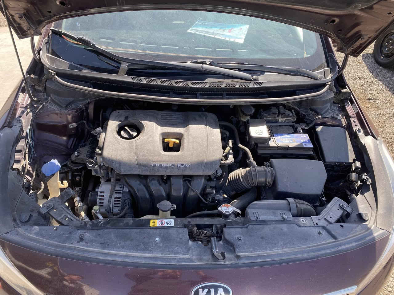 للبيع كيا فورتي 
موديل 2017
لون عنابي 
حادث جاملغ ايسر 
وبابتين الجهة اليمنى
بدون ايرباك 
متواجد واتساب 
***********
