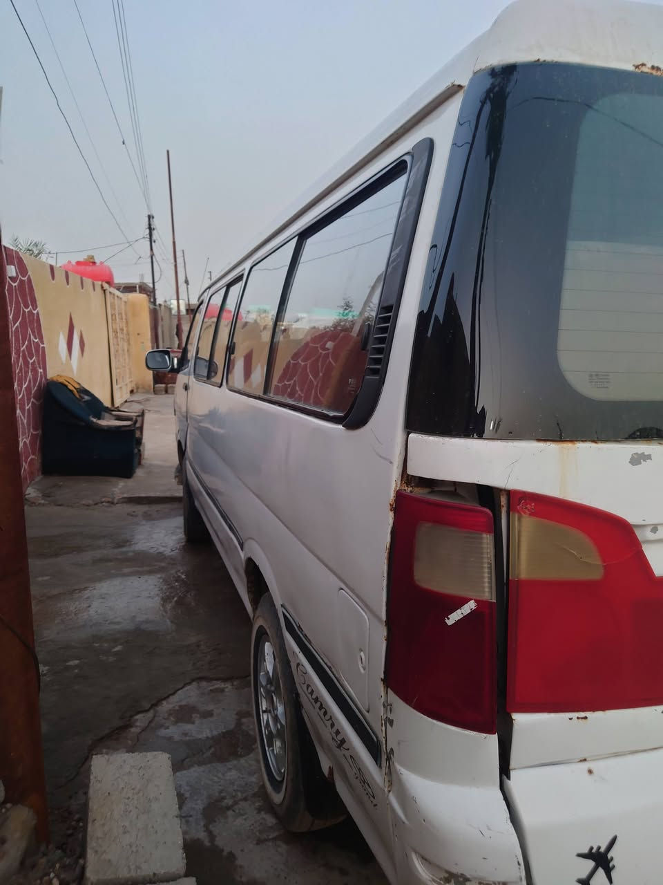 فتون 2011 للبيع او مراوس جاهزه من كلشي صدر جديد مشط جديد باتري جديد
مكينه ونجي 6حديدث بدايه تنقيص
كير اكسل مكفولات دوشمه 80/100 
رقم صدامي بغداد حره بس ماندل صاحبهه ابيع كوم حديد اتكفل عشائر وسرقه 
تخم تاير الاستفسار اكثر اتصل ***********
