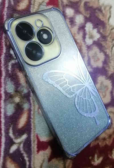 سلام عليكم هاذه جهاز اسمة سبارك كو تو 2024 جهاز مافتوح ابد ونضيف كلش وذاكرته 128 سعره 80 وهاذه رقم *********** واتساب
