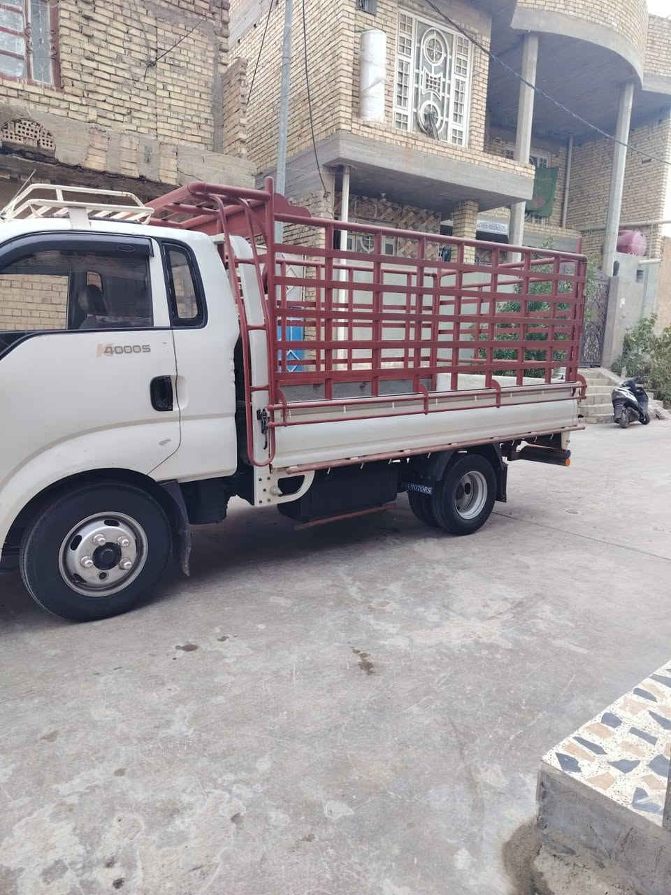 سلام عليكم  كيه حمل للبيع فحل موديل 2015 رقم واسط بسمي مشروع وطني تريد تحويل تريد وكاله بل خدمه تخم تاير جديد دوشمه جديده مكفوله كفاله عامه محور ويل 14 وسدت 27 محجر مو وياها مكفوله مكينه وكير وشاصي مكفوله من ضربه وصبغ وبارد مكاني واسط نعمانيه السعر 125//وبيها مجال  ***********
