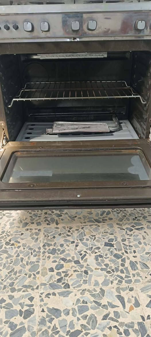 عرض مميز – طباخ عشتار عراقي 5عيون
حجم عملي مناسب 80*50
 5 شعلات قوية 
 فرن شغال خط واحد
  لون ابيض مقاوم
💰 السعر: 170 قابل للنقاش
📍 العنوان: موصل – وادي حجر
🔹 للبيع أو المعارضة حسب الاتفاق والقناعة 🔹
✨ فرصة ما تتعوض ✨


**إذا كنت صاحب هذا الإعلان وتريد حذفه لأي سبب، رجاءا أرسل رسالة إلى الدعم الفني**