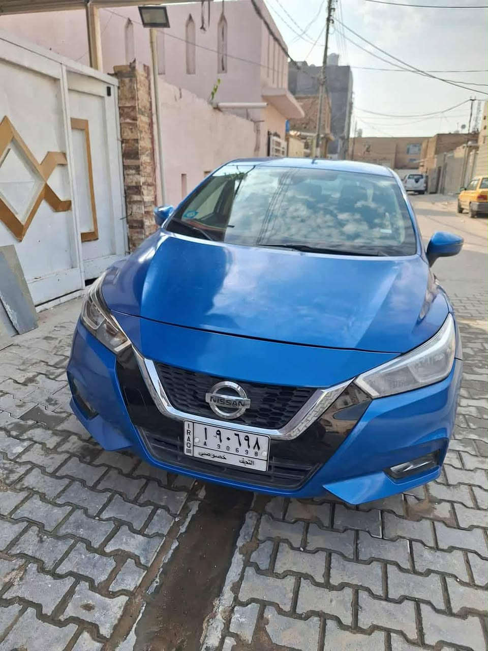 نيسان ڤيرسه مديل 2021 مكينه 1600سياره جديده معنى الكلمه حادثهه فقط بنيد وجاملغ بدون دواخل صور الحادث موجودات بل منشور سياره رقم معقوين وكاله عامه للمشتري سياره فول مواصفات سعرهه 110 وبيهه مجال ترهم مراوس حسب القناعه رقم صاحب السياره عنوان النجف الاشرف 
***********
