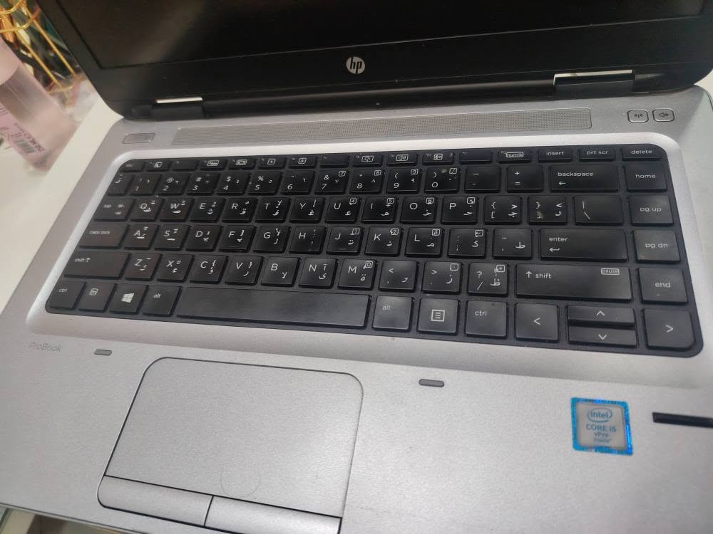 💻 حاسوب HP للبيع

🔹 المعالج: Intel Core i5-6300U بسرعة 2.40GHz
🔹 الذاكرة: 8GB RAM
🔹 التخزين: SSD Samsung 860 EVO سعة 250GB (المتاح 233GB)
🔹 كرت الشاشة: Intel HD Graphics 520
🔹 نظام 64-bit

الجهاز مناسب للدراسة، والأعمال المكتبية، والتصفح، وبرامج الأوفيس والتعليم الإلكتروني.

💰 السعر: 175,000 دينار عراقي بيه مجال قليل حك الجيه 

📞 للتواصل: *********** عمارة, ميسان
