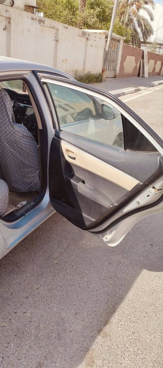 كورلا 15خليجي   بيهه طخات  مثل ما موضح  بصوره   السعر ١١٥وبيه مجال   ***********
