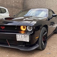 تشالنجر موديل 2017  مواصفاتها  تشغيل عن بعد شاشه كبيره + كامرة  ويل 20...