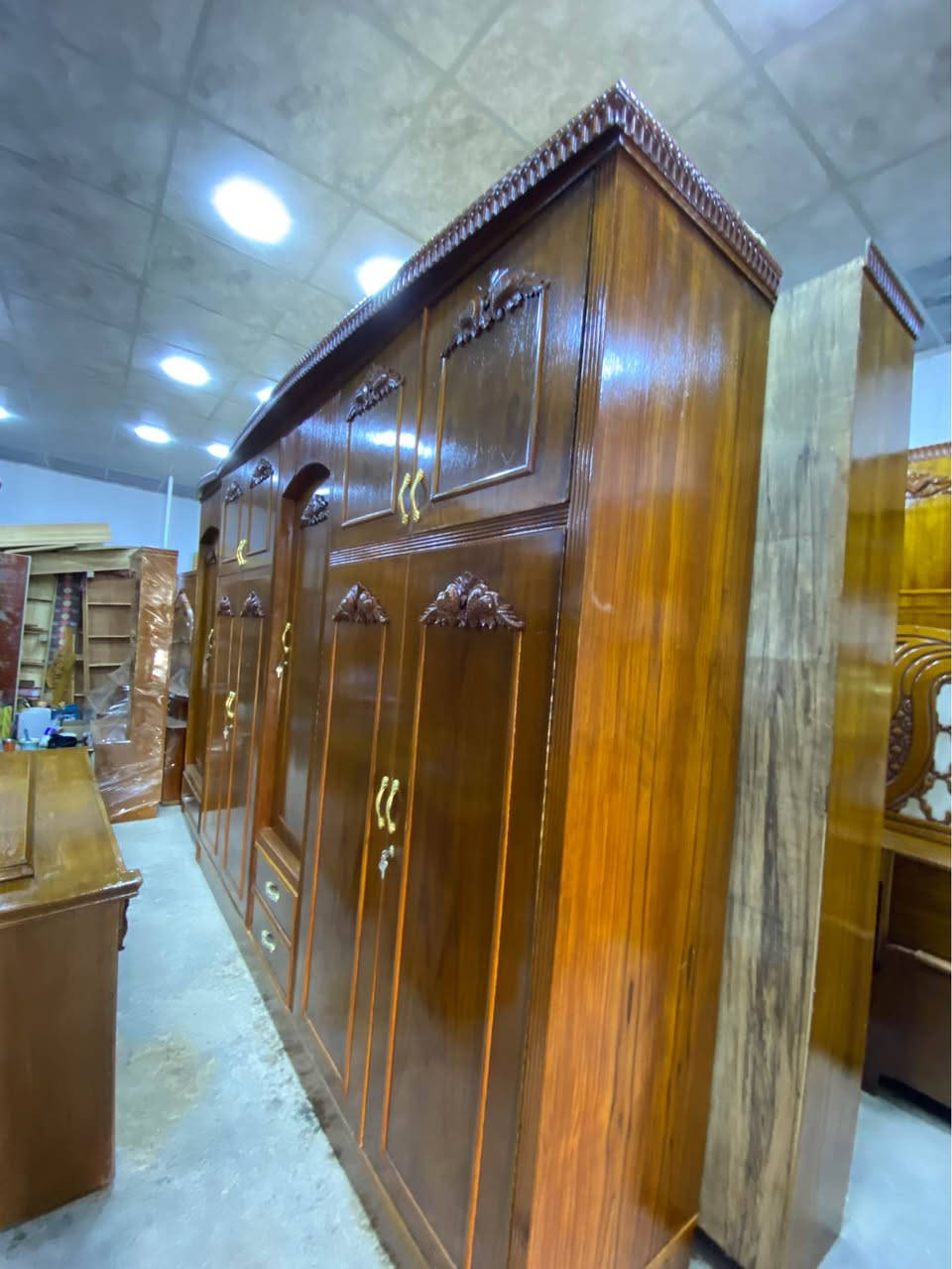 غرفة نوم ابراج خمسة ابواب ملحق زاوية ماحق بابين بارتفاع القنصور نقش زان صاج ٥ ملم صبغ حراري غرفة نظيفة وشغلها ثقيل موصل, نينوى


**إذا كنت صاحب هذا الإعلان وتريد حذفه لأي سبب، رجاءا أرسل رسالة إلى الدعم الفني**