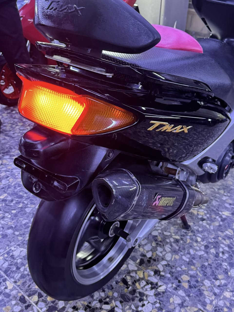 سلام عليكم مـتاح تـي مـاكس 2008 مكفوله كفاله عامه دراجه خير من الله ممشه الدراجه ٥٥الف شوفت عينك بصوره نضافه سويجين وياها مكاني بغداد الشعب راغب بشراء الاتصال علىًرقم ***********
