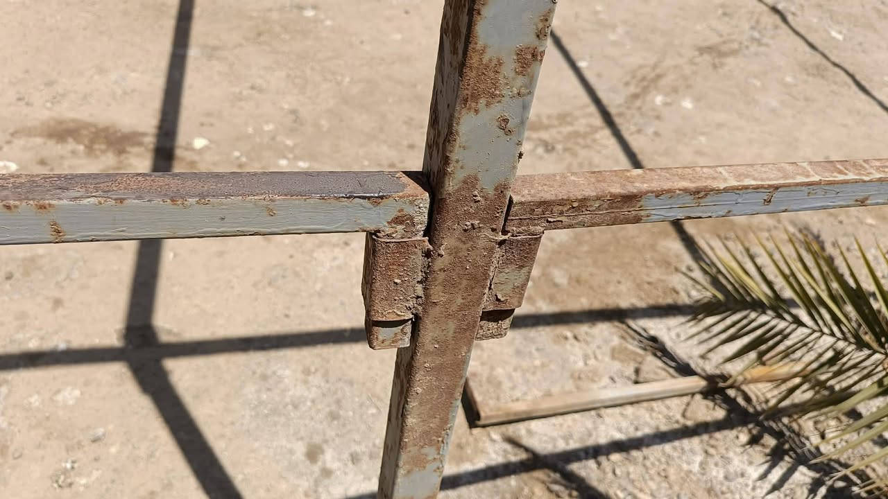 سلام عليكم 
موكب صغير ع شكل مربع فقط هيكل حديد بدون چادر
 قياس 6*3 ارتفاعه 2 وربع
حديد 2 ملم تسكام 
يتفكك وينشال لاي مكان تحب
شراي يتصل على هاذا الرقم وبالخدمة ***********
