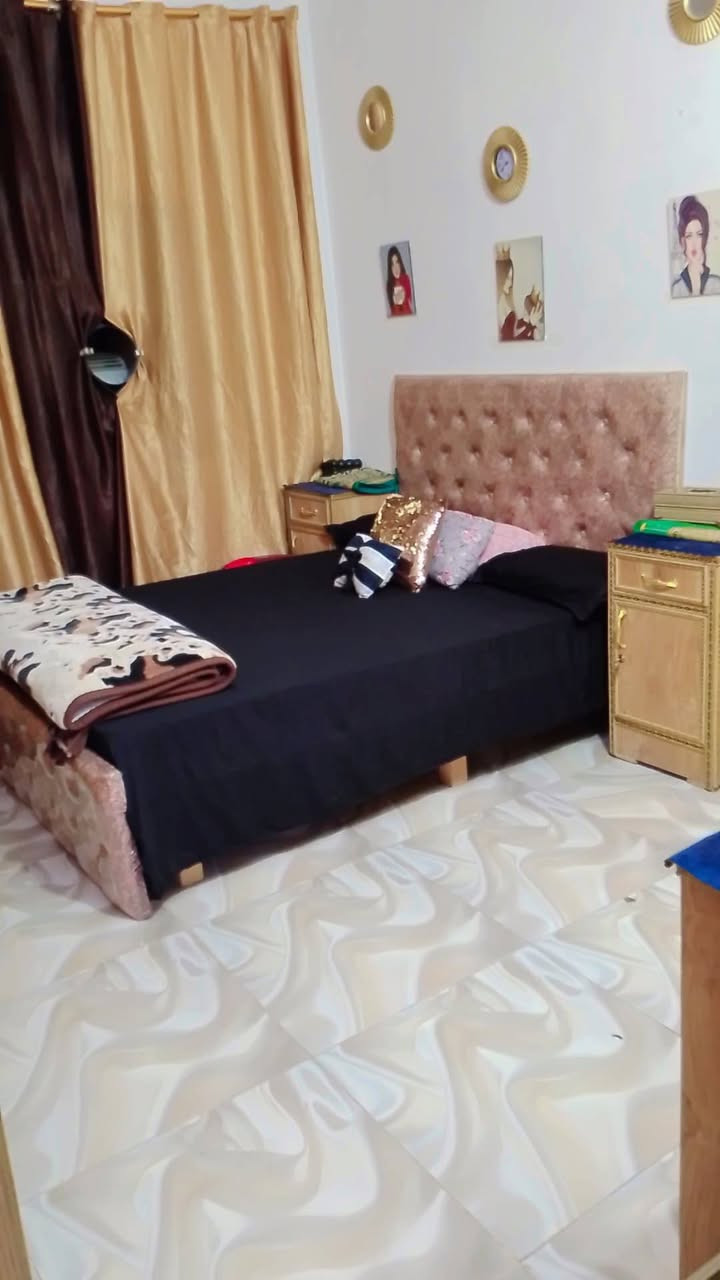 غرفه نوم للبيع صاج عراقي ما مصبوغه صبغهه بلادي 5بوب نضافه فول مكان زعفرانية سعر900وبيهه مجال بسيط


**إذا كنت صاحب هذا الإعلان وتريد حذفه لأي سبب، رجاءا أرسل رسالة إلى الدعم الفني**