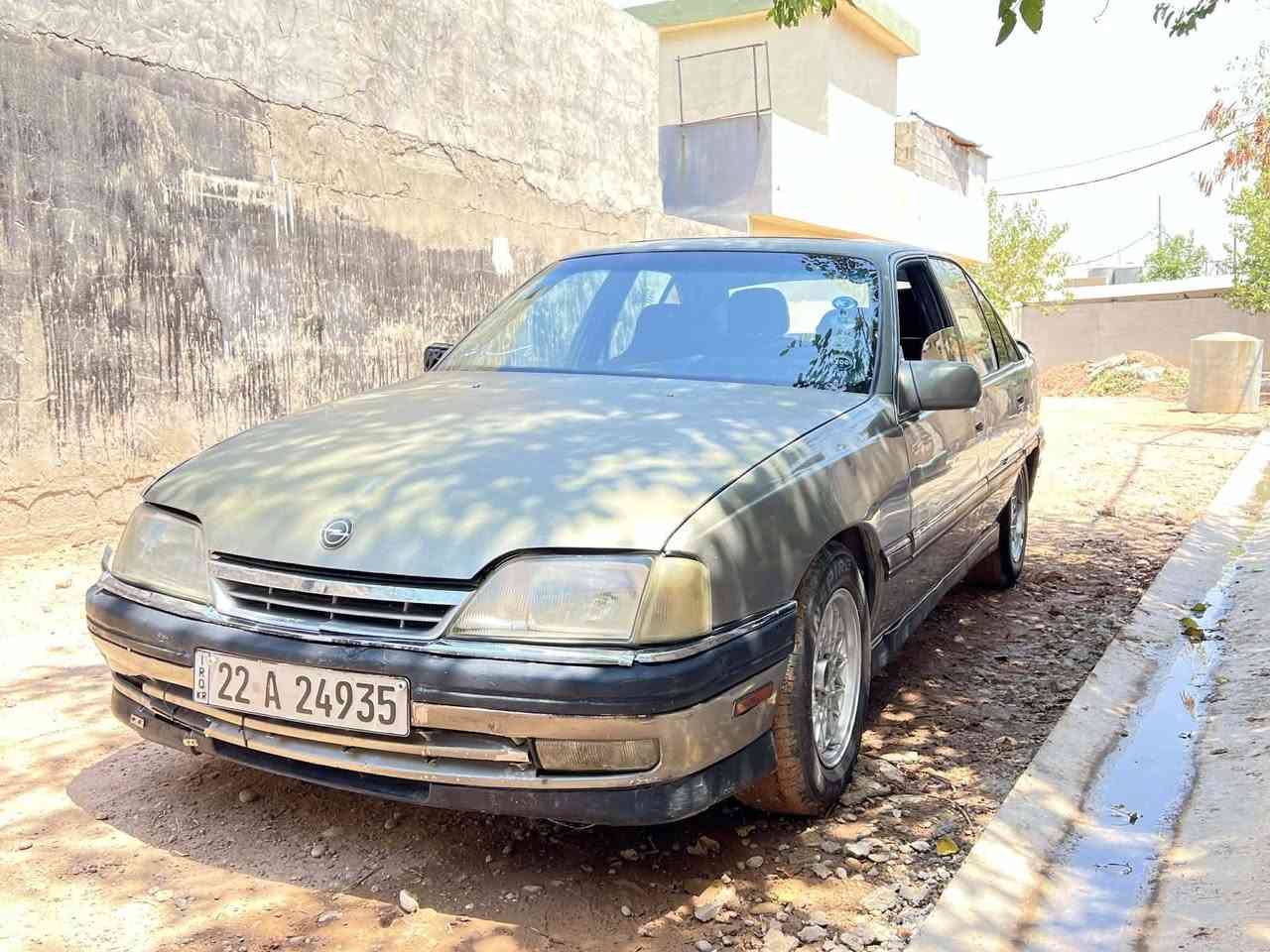 سلام علیکم 
ئوپل ئومیگا
مودیل ١٩٩٣
رقم انکلیزي سنوية متهني
دفتر بنزین موجود
محرك ٢٠بلادي
کیر محرك اکسل کص تحویل بشرط
بیها ظرر قبل 
سعر٢٧ و بیها مجال 
***********
***********
~~~~~~~~~~~~~~~~~~~~~~
سلام علیکم
ئۆپڵ ئۆمیگا
مۆدێل ١٩٩٣
رەقەم ئینگلیزی سەنەوی بەسەر چوە
دەفتەری بەنزینی لەگەڵە
مەکینەی ٢٠بیلادە
گێر مەکینە اکسل براوە تەحویل بەشەرت
لێدراوی پێشی هەیە
نرخ ٢٧وەرەقەو مەجال
***********
***********
