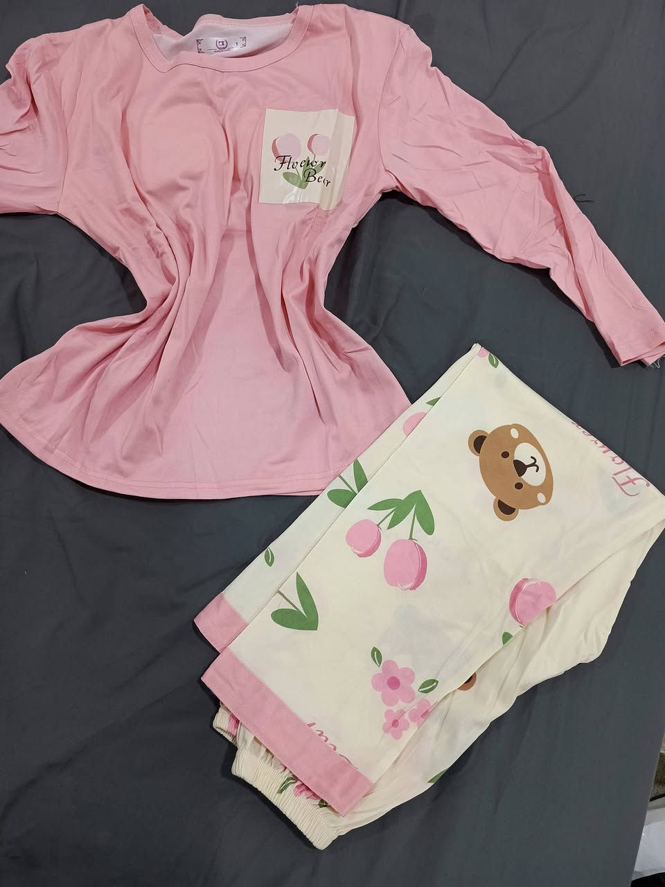 السلام عليكم بنات الي تعرف اكو بنات حالتهم متساعد  تدز المنشور مالتي الها ابيعلهم بسعر الجملة والي تعرف نفسها محتاجة شي من الي انشرة تدلل تدخلي خاص وهم ابيعلها بسعر الجملة حبيت اساعد ولو بشي بسيط بس ياريت بدون استغلال الي محتاجين فقط
واريد منكم طلب تدعون لابوية بالرحمة


**إذا كنت صاحب هذا الإعلان وتريد حذفه لأي سبب، رجاءا أرسل رسالة إلى الدعم الفني**