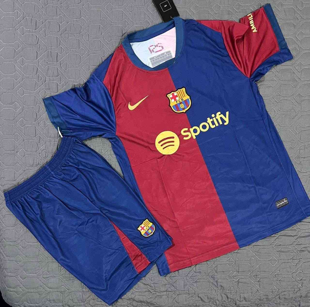 عرض خاص على الانديه التايلندي 
سعر السيت ١٢ قطعه صار ب ٥٥ ألف فقط 😍❤️
قياسات ميديم لارج اكس لارج اكسين 
متوفر توصيل ٥ لكل العراق


**إذا كنت صاحب هذا الإعلان وتريد حذفه لأي سبب، رجاءا أرسل رسالة إلى الدعم الفني**