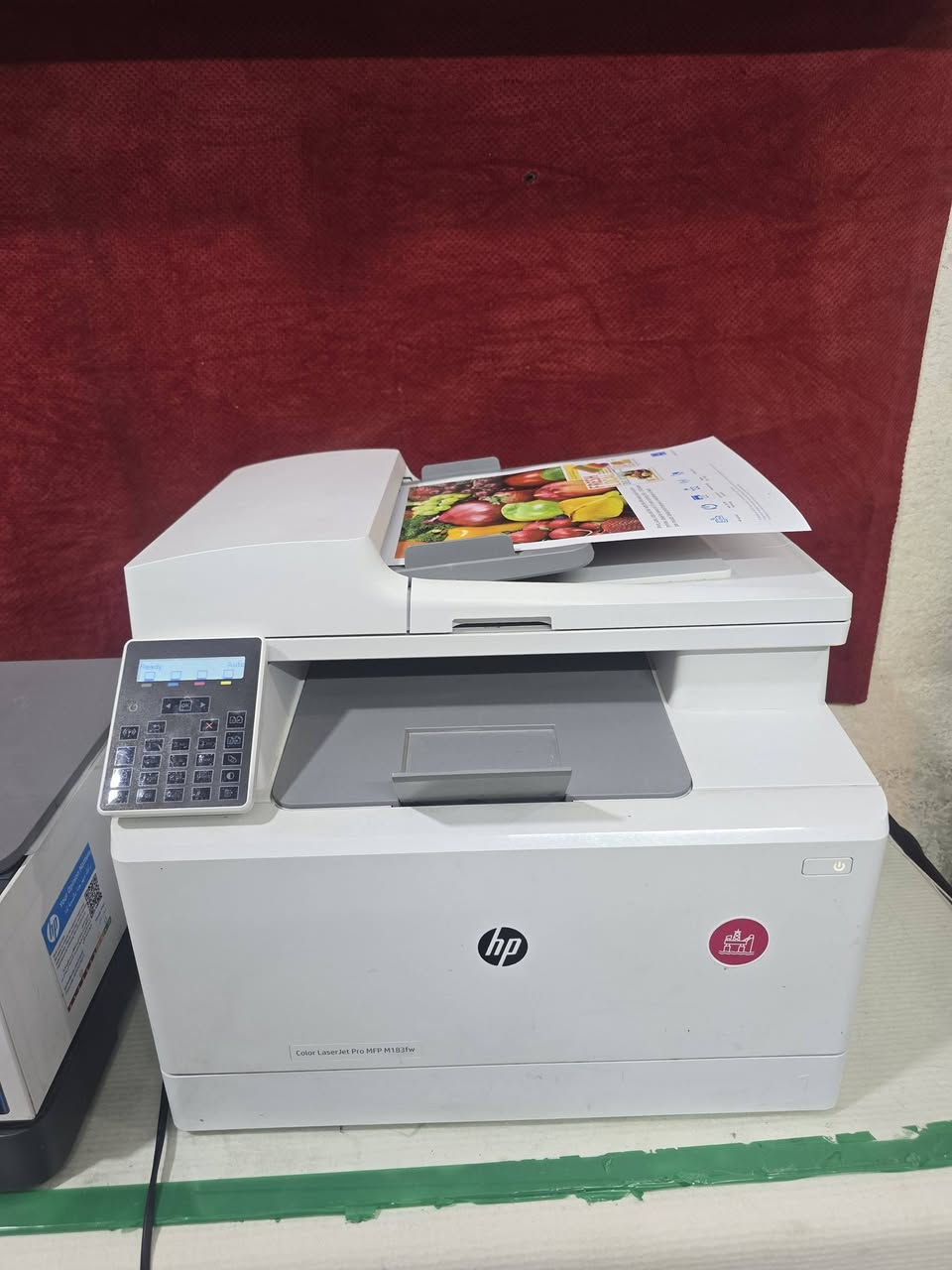 طابعه hp ليزري ملون واسود وابيض
واي فاي  مباشر من الهاتف
تربط مع الحاسبه
فيدر لطباعه الملازم والكتب
السعر ٢٥٠الف
توصيل لكل العراق


**إذا كنت صاحب هذا الإعلان وتريد حذفه لأي سبب، رجاءا أرسل رسالة إلى الدعم الفني**