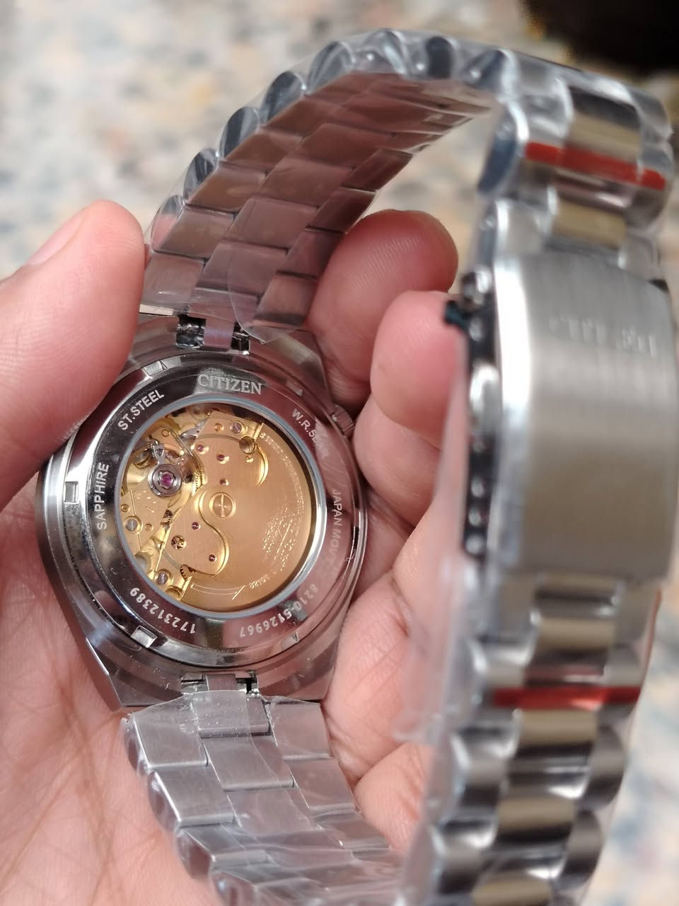 ستيزين تيفاني 
مكينه  اوتماتيك 21 
ظهر زجاجي مكشوف 
نظيفه جدا 
قطر  ٤٠
125 الف 
يوجد توصيل لكافة محافظات العراق


**إذا كنت صاحب هذا الإعلان وتريد حذفه لأي سبب، رجاءا أرسل رسالة إلى الدعم الفني**